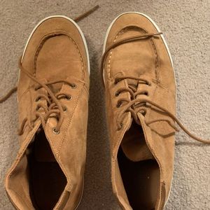 Men old navy shoes size 12